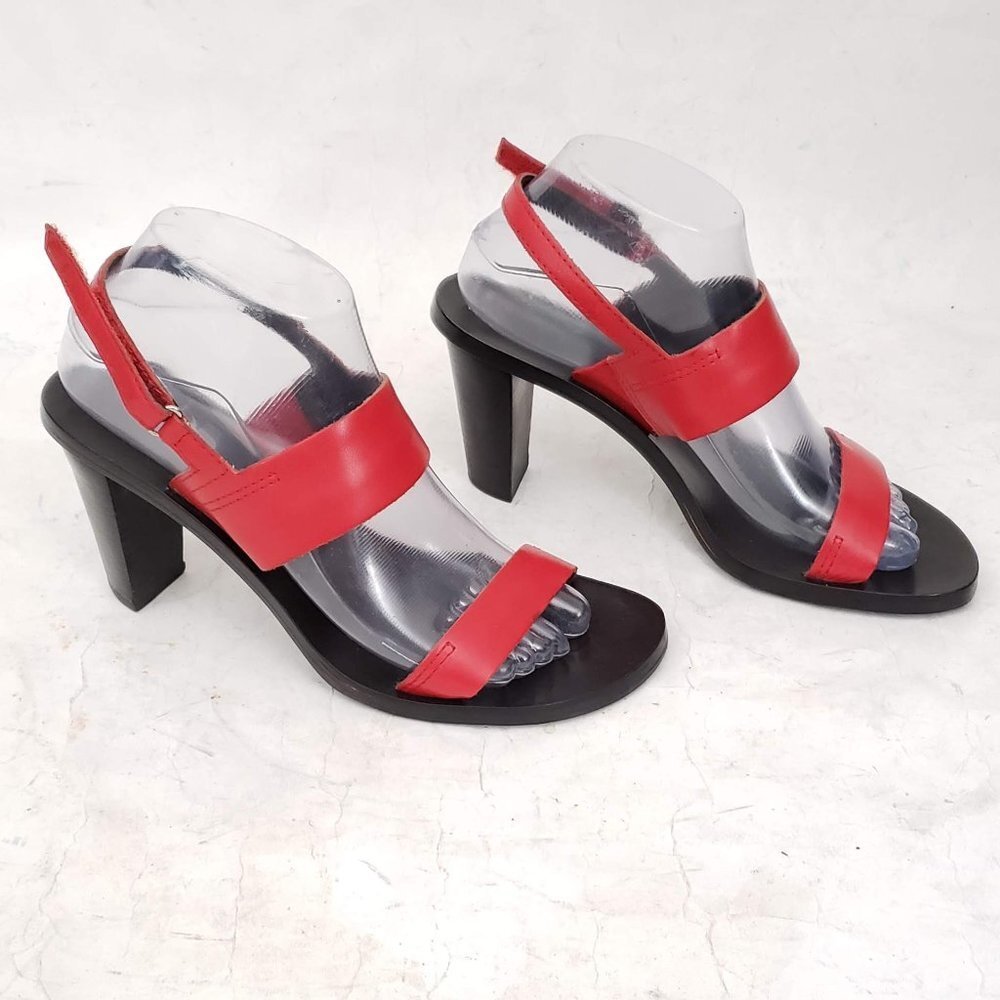 ❤️ DKNY Red Leather and wood Sandals Size 8.5 ❤️